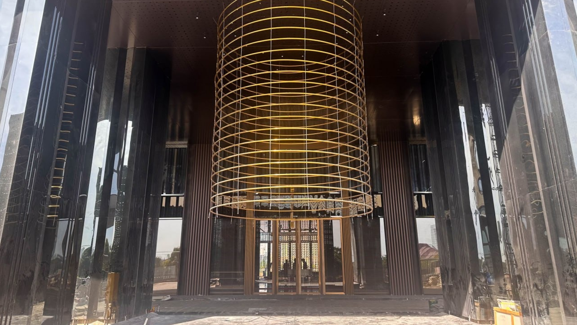 ビュー・アストン - スライダー13